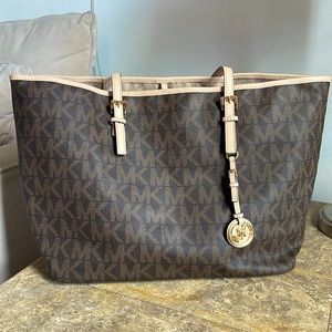 Michael Kors Signature Tote